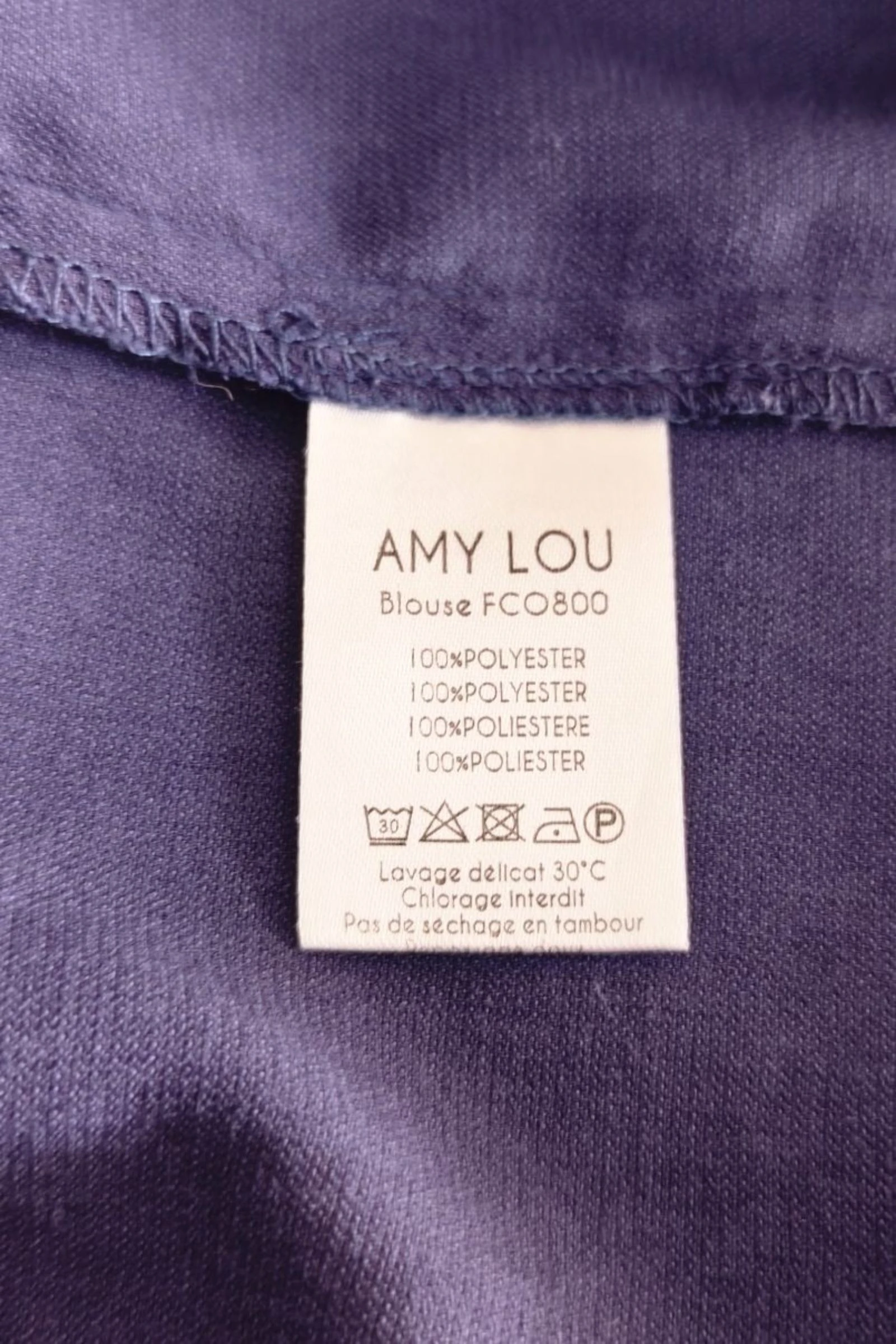 Vloeibare blouse met studs en schouderuitsnijding van Amy Lou – photo 8